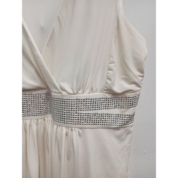 Torrid Womens Tank Top Sz 2X Cream Rhinestone Waist Surplice Stretch Sleeveless - Picture 2 of 8